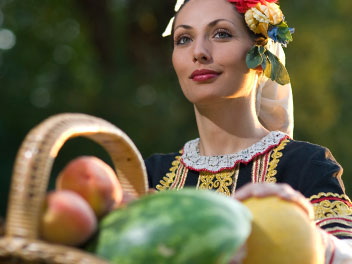 www.folklornarabotilnica.com_preview